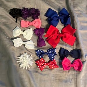 Assorted bows for girls